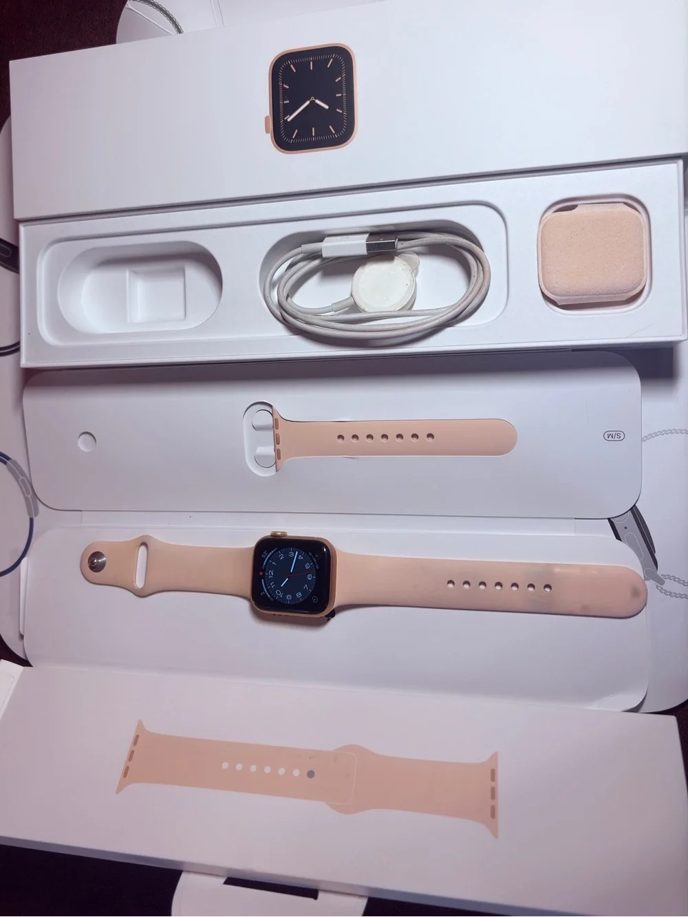 Apple Watch Series 5 GPS, 40mm Gold Aluminum Case with Pink Sand Sport Band